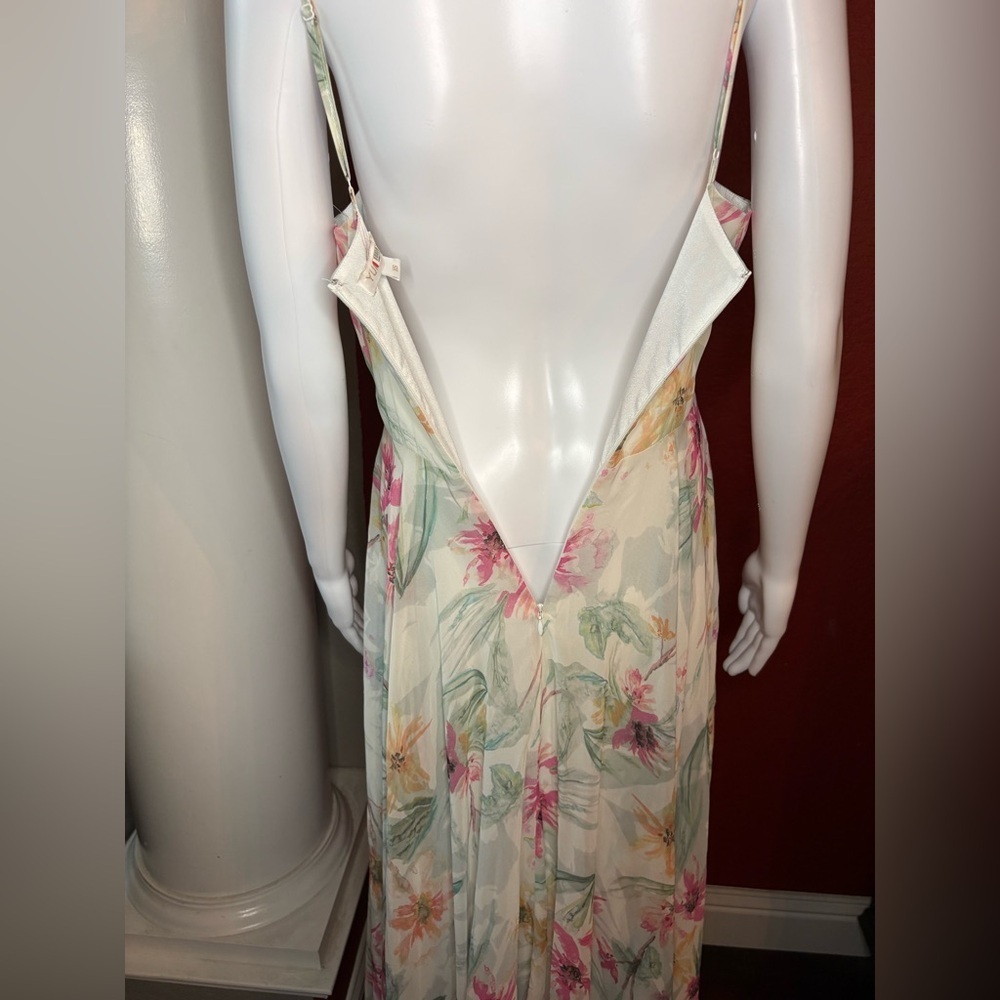 Yumi Kim- Peace and Love Maxi Dress in Spring Fling Print. Size XS - Picture 8 of 13
